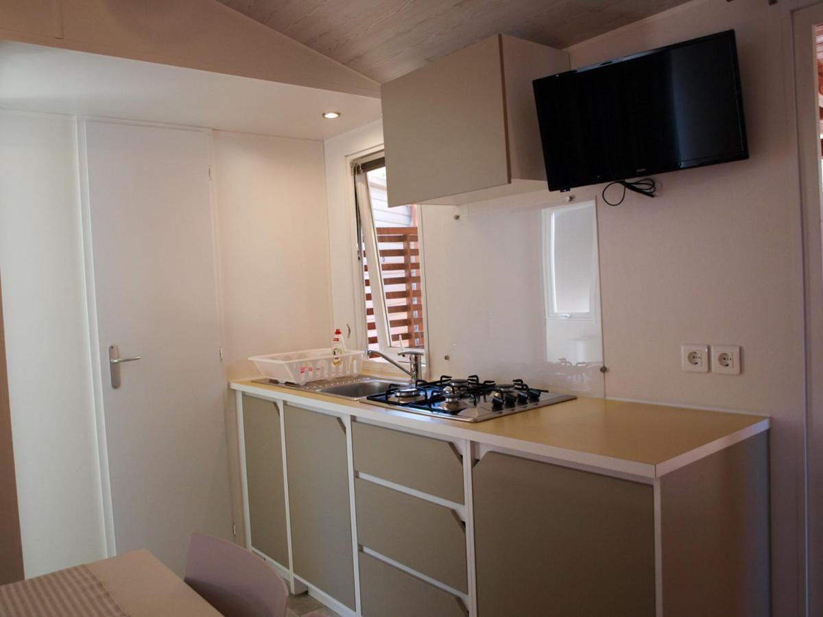 Mobile Home Happy Days Свети Юрай Екстериор снимка